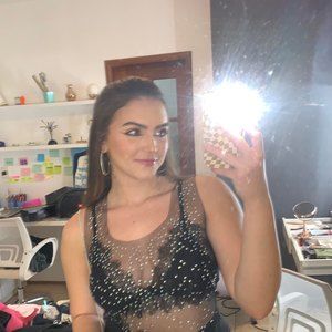 Meet your Posher, Bia